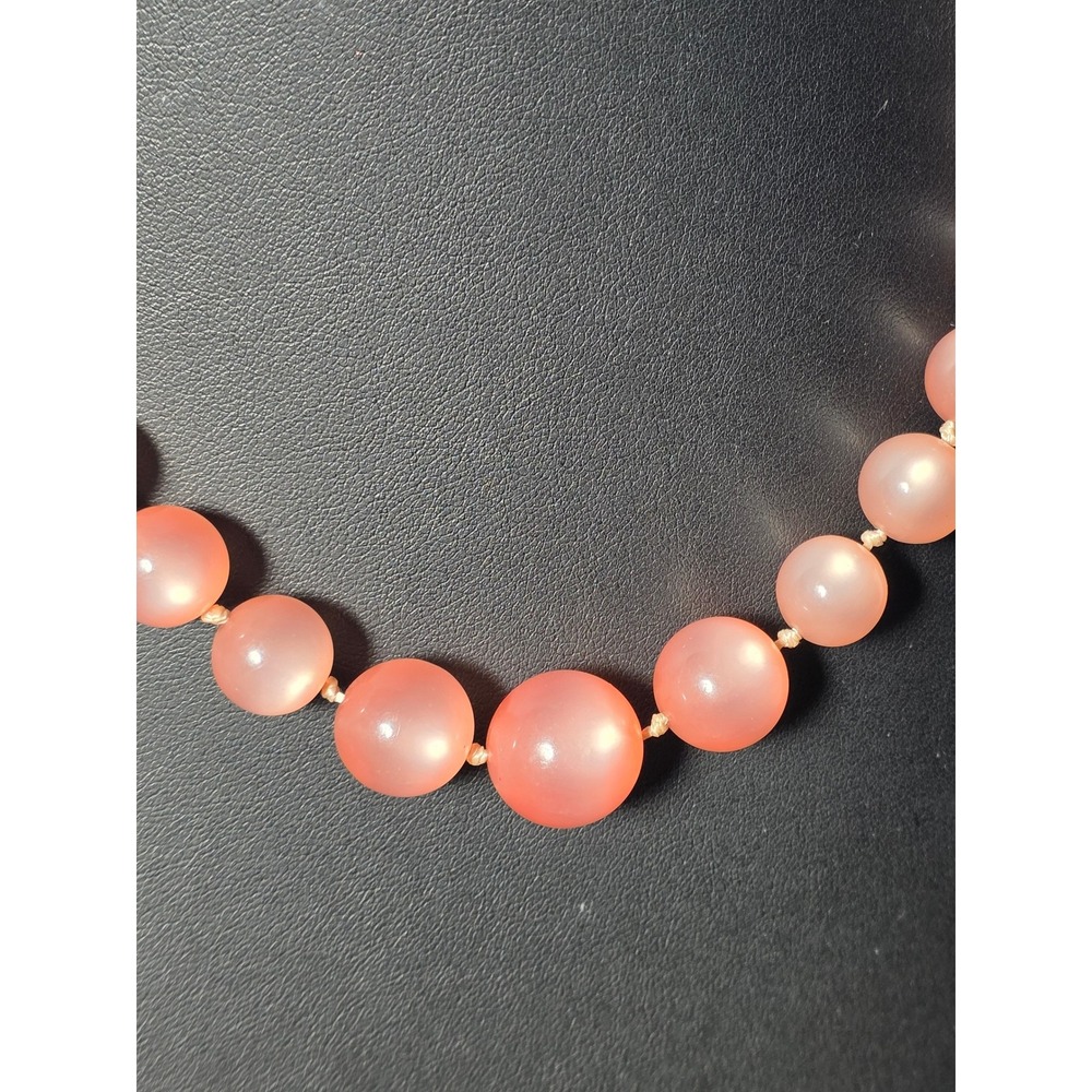 Vintage Pink Moonglow Lucite Graduated Beaded Necklace 18" - Picture 16 of 16